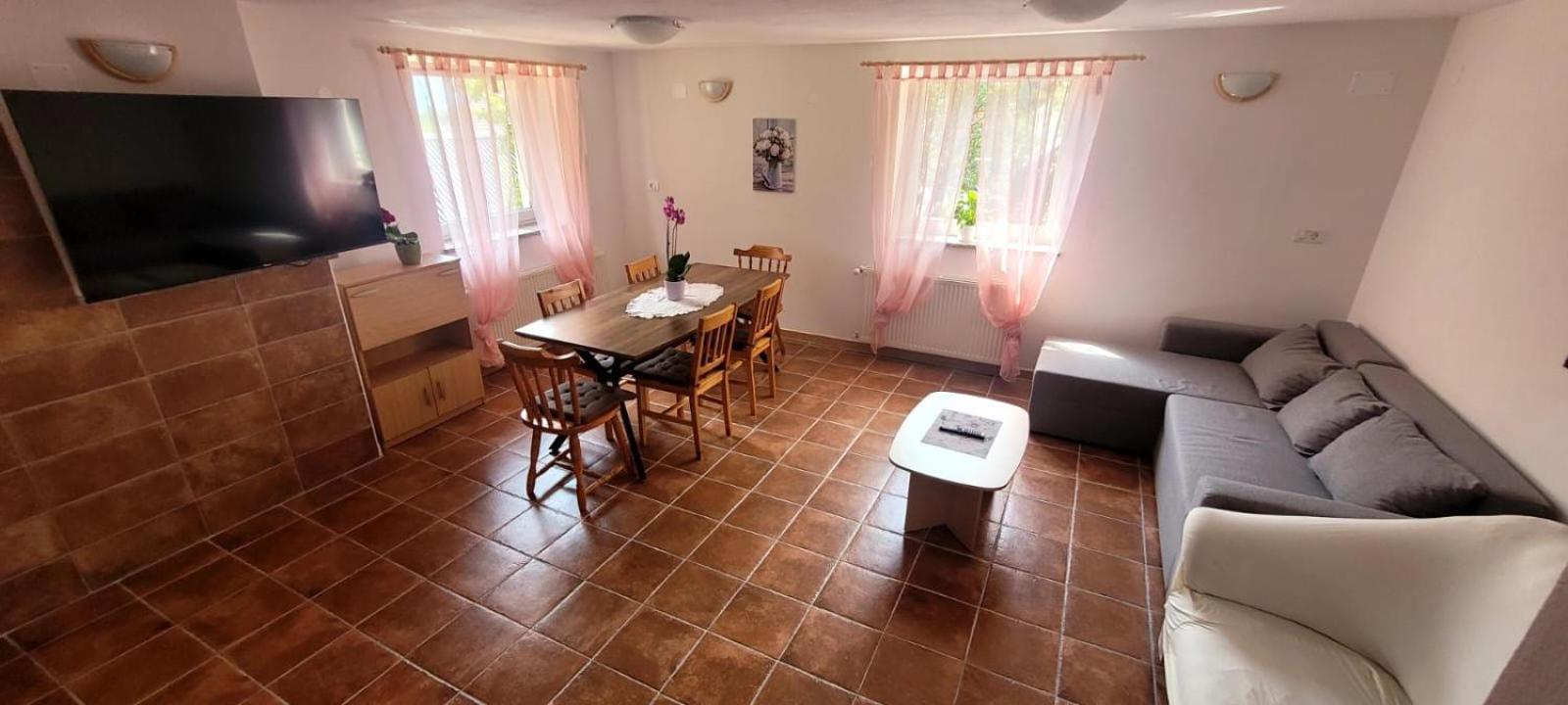 Apartma Brin 보베츠 외부 사진